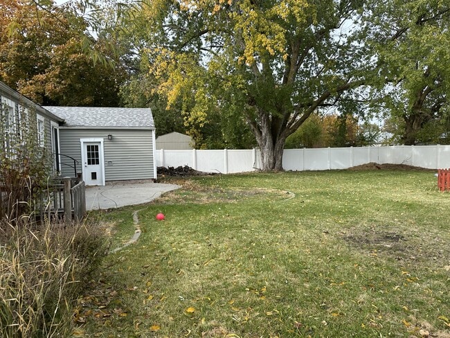 Foto del edificio - 10421 E Springfield Ave