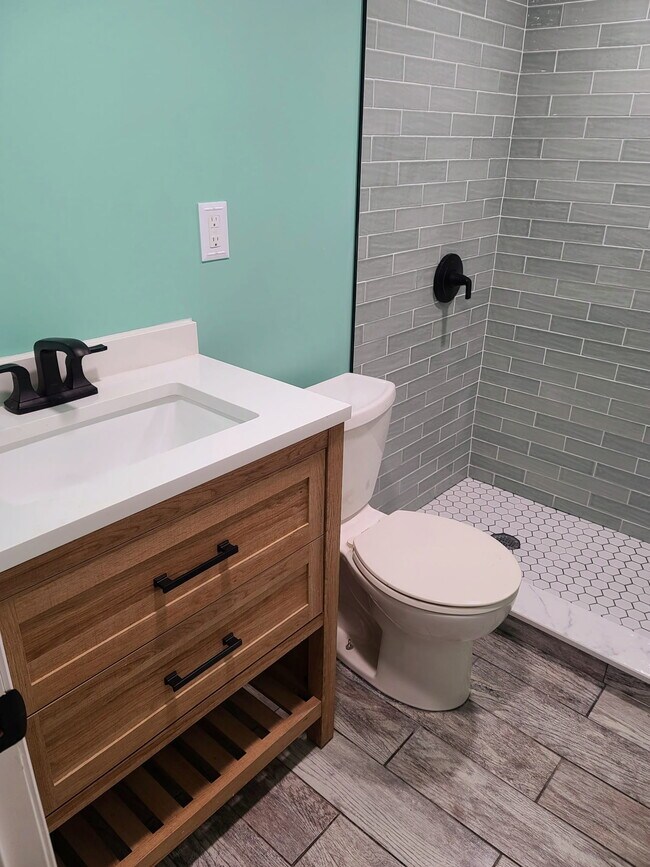 Foto del edificio - 133 N Country Rd