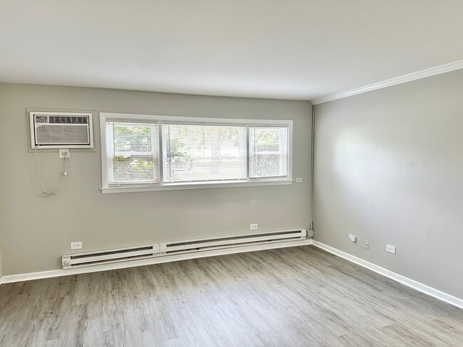 Building Photo - 9709 W Lorraine Dr