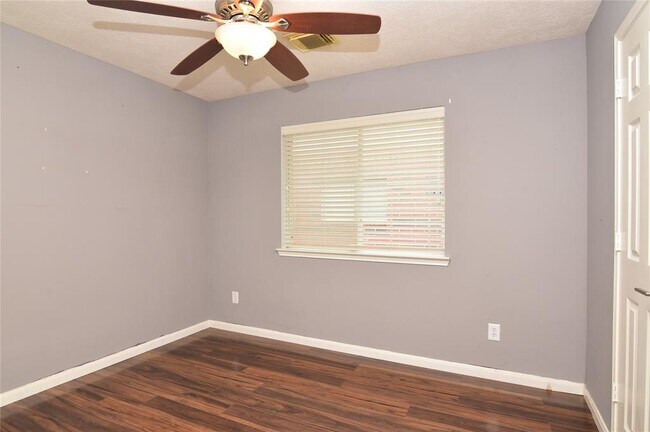 Building Photo - 16307 Scotch Hollow Ln