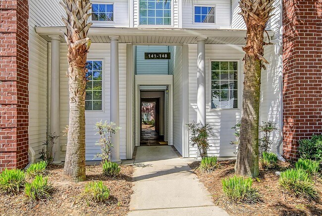 Foto del edificio - 148 Golfview Ln