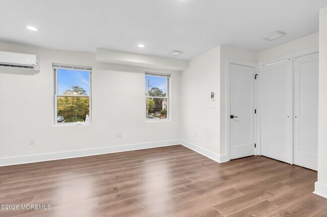 Foto del edificio - 700 1st Ave