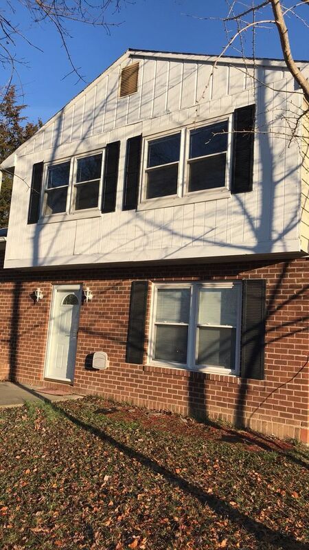 Building Photo - 5105 Tara Dr