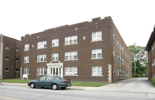 Building Photo - Riverview Apartments