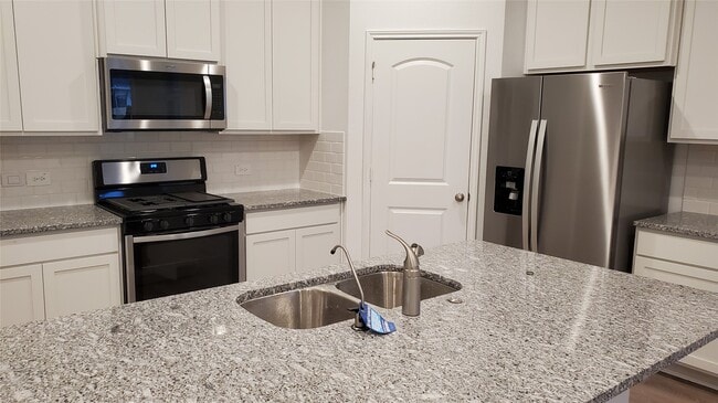 Foto del edificio - 1376 Grays Gully Dr