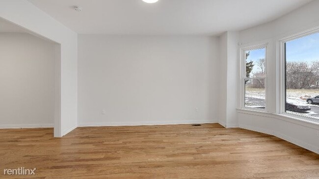 Building Photo - 2 br, 1 bath Townhome - 2105 Field St