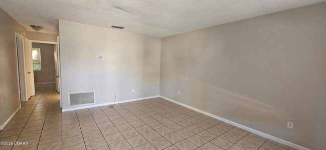 Foto del edificio - 335 S Osceola St