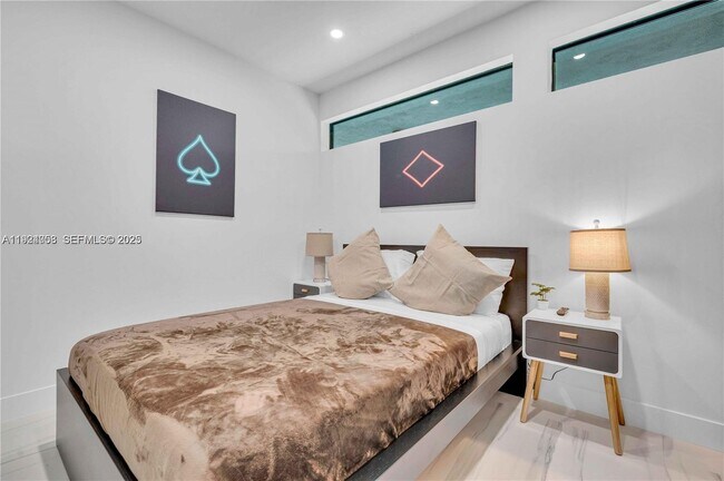 Foto del edificio - 145 NW 51st St