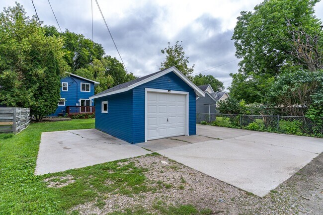 Foto del edificio - Recently Updated Single Family Home Available