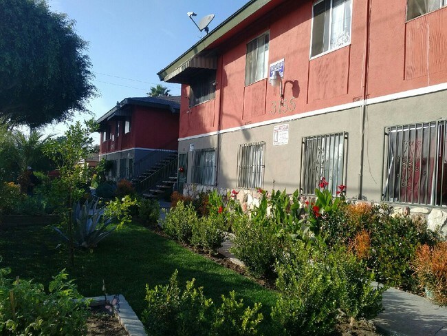 Fachada del hotel - 3155 El Segundo Blvd