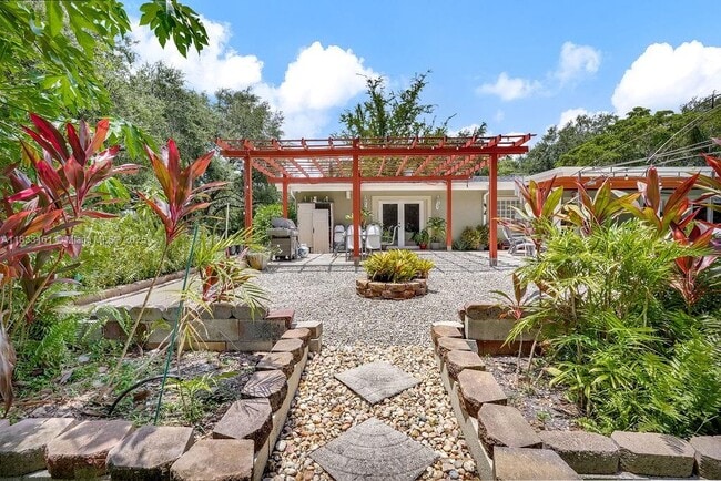 Building Photo - 6551 SW 126th St
