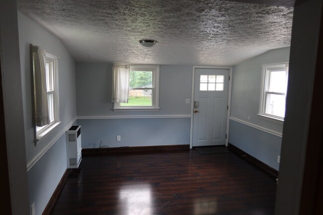 Building Photo - 1637 Hanover St