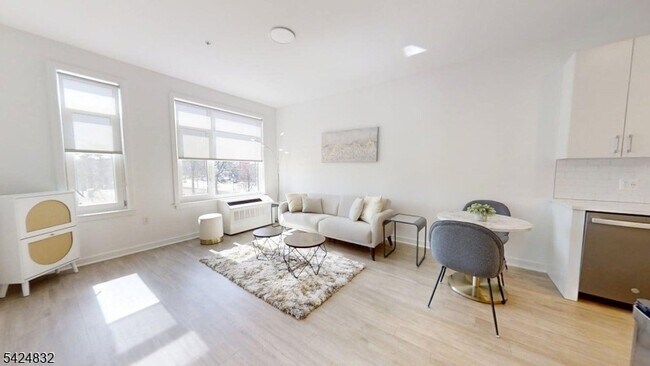 Foto del edificio - 1181 Morris Ave