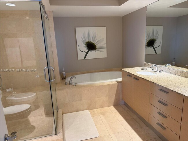 Building Photo - 1850 S Ocean Dr