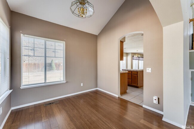 Building Photo - 2406 Stone View Dr