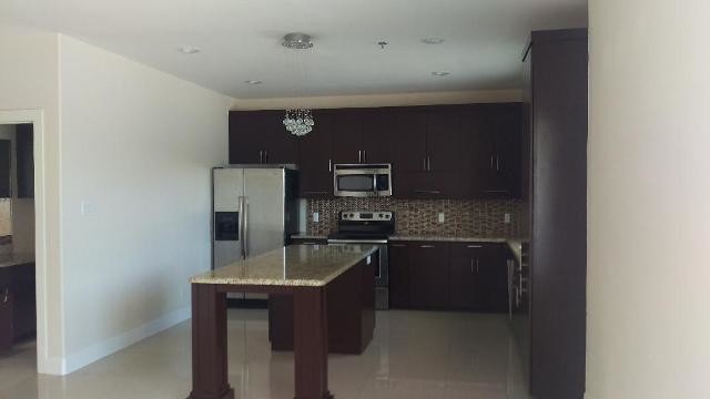 Foto del edificio - 1216 E Pine Ridge Ave