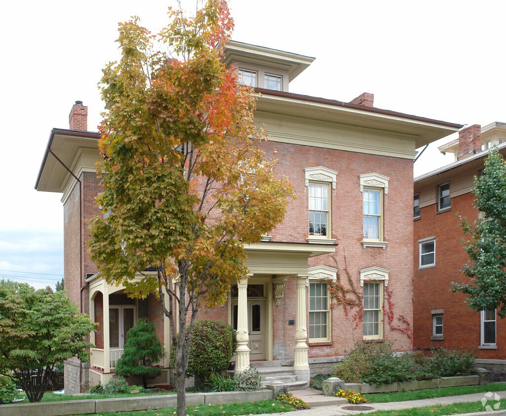 Primary Photo - Hayden House