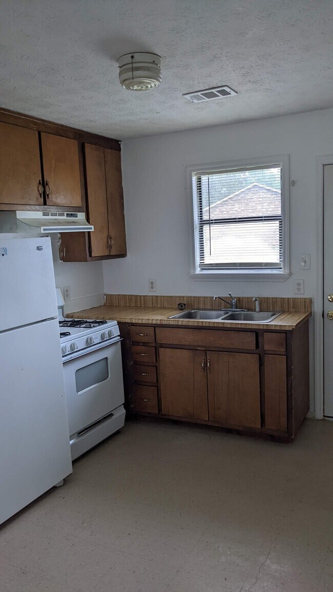 Foto del edificio - 102 Jay Ln
