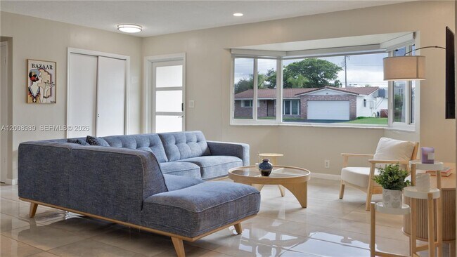 Foto del edificio - 609 S Crescent Dr