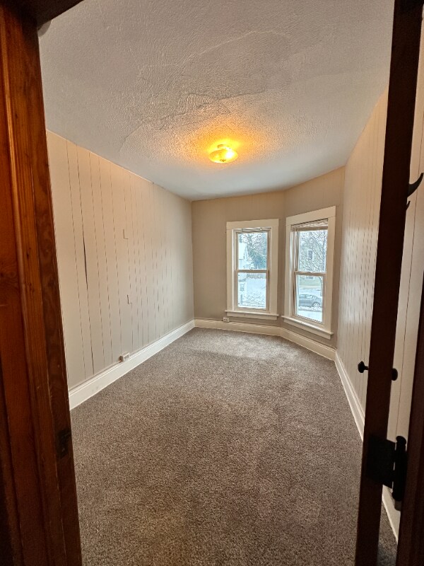 Foto del edificio - 526 W Beardsley Ave