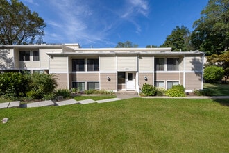 Building Photo - 15 Keeler Close