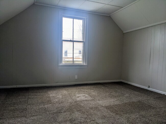 Living room - 351 Spink St