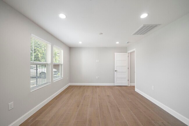 Foto del edificio - 1823 Studewood St