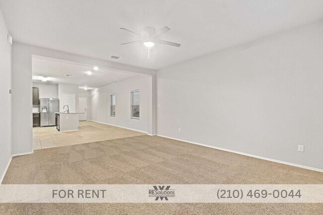 Foto del edificio - 5526 Daniel Wy