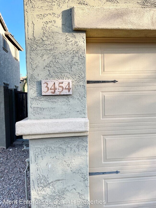 Building Photo - 3 br, 3 bath House - 3454 E AZALEA DR