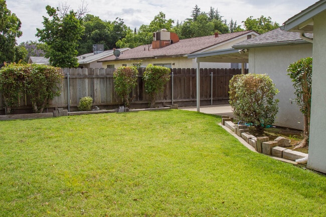 Building Photo - 3113 Independence Way