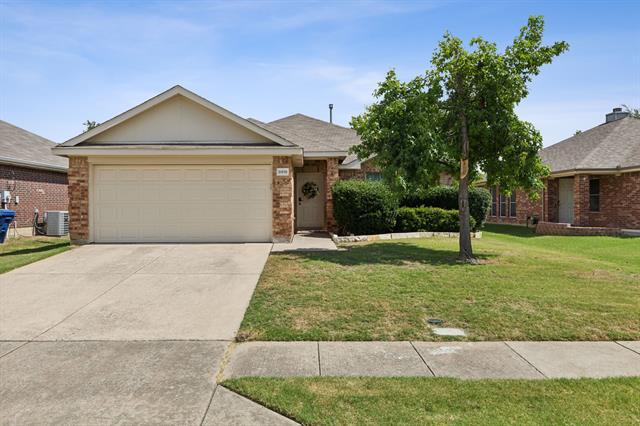 Foto del edificio - 9916 Nixon Dr