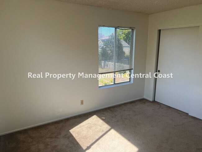 Foto del edificio - LEASE PENDING - 3 BED / 2 BATH, SAN LUIS O...