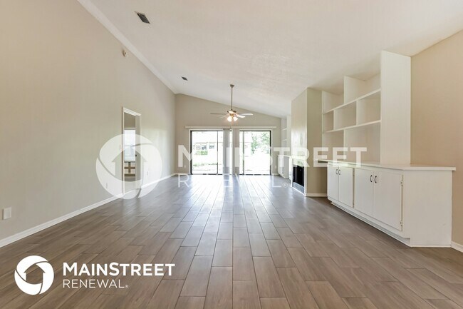 Building Photo - 969 Belleflower Dr