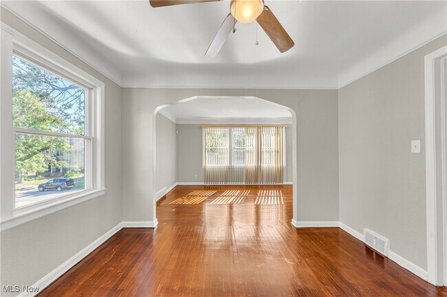 Foto del edificio - 1482 Genesee Rd