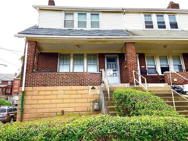 Photo - 3301 Parkview Ave House