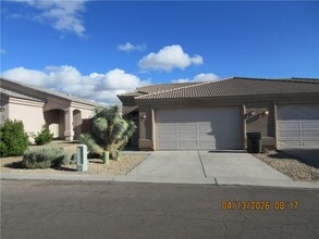 Building Photo - 703 Pala Mesa Dr