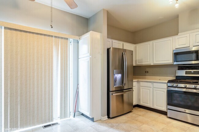 Foto del edificio - 3405 Ravinia Cir