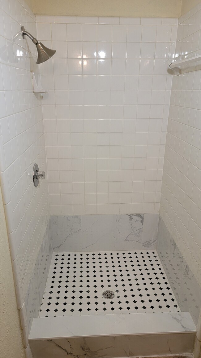 Building Photo - 2867 SW 38th Pl