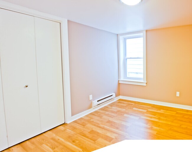 Foto del edificio - 2119 11th Ave W