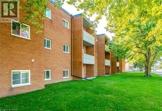 Building Photo - 529 Elm St