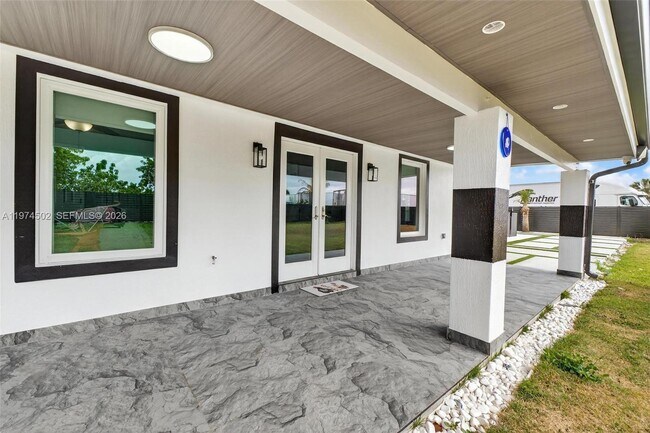 Foto del edificio - 16405 SW 228th St