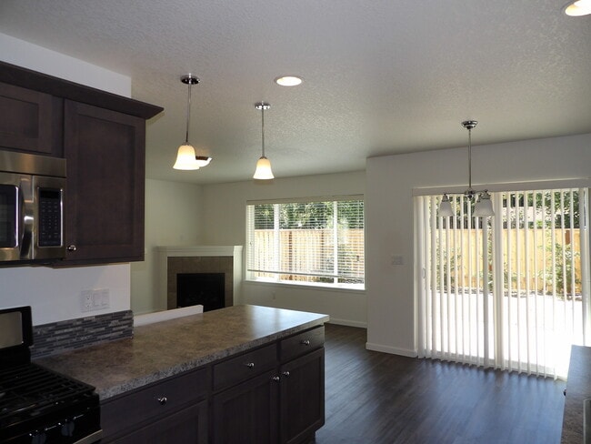 Foto del edificio - Beautiful Home!  Close to Downtown Hillsboro!