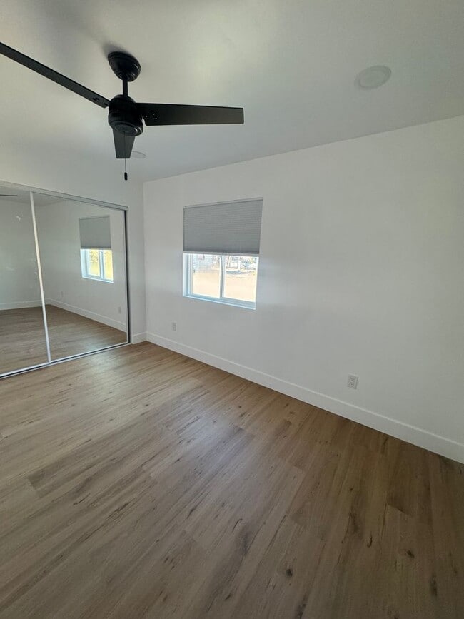 Building Photo - New Meadows