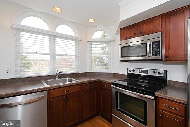 Building Photo - 1501 Margaret Ct