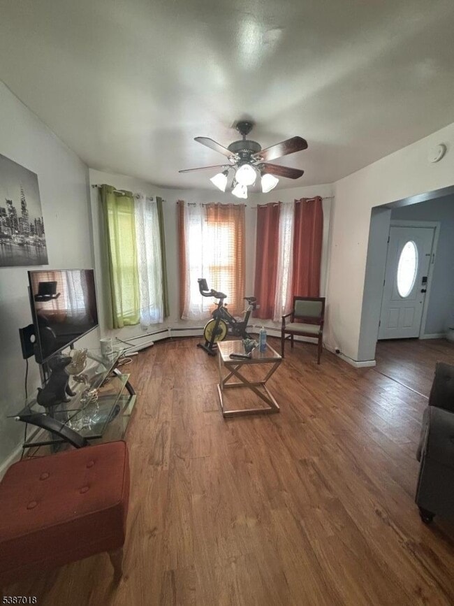 Foto del edificio - 602 E 23rd St