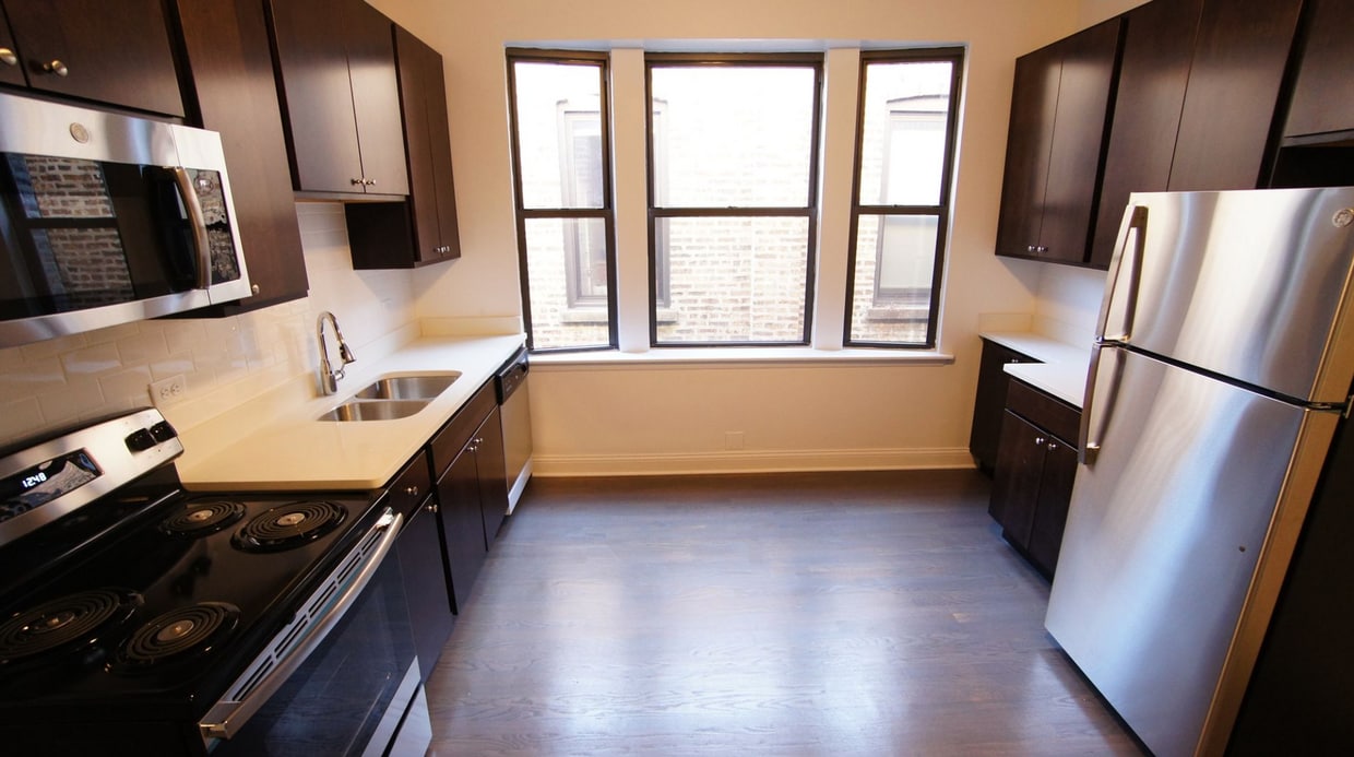 Foto principal - 2325 N Kedzie Blvd