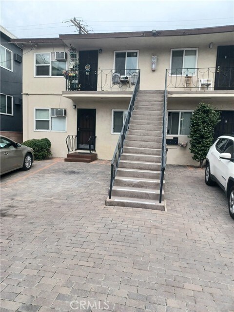 Foto del edificio - 465 W Windsor Rd