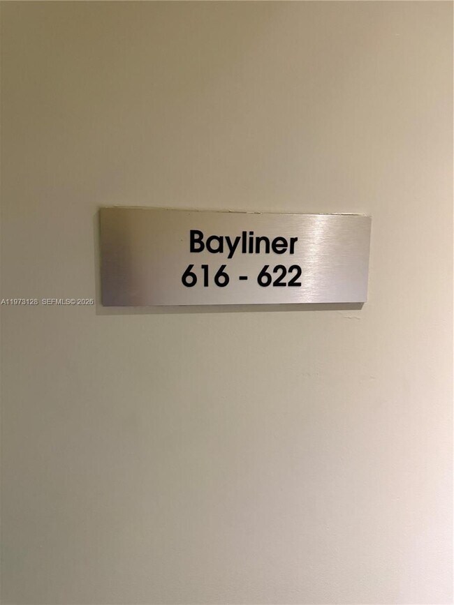 Foto del edificio - 465 Brickell Ave