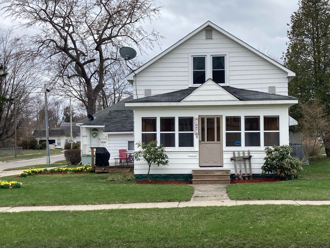 Street view - 1047 W Southern Ave