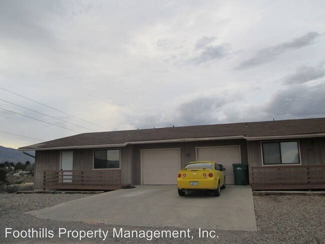 Building Photo - 2460 S High View Cir
